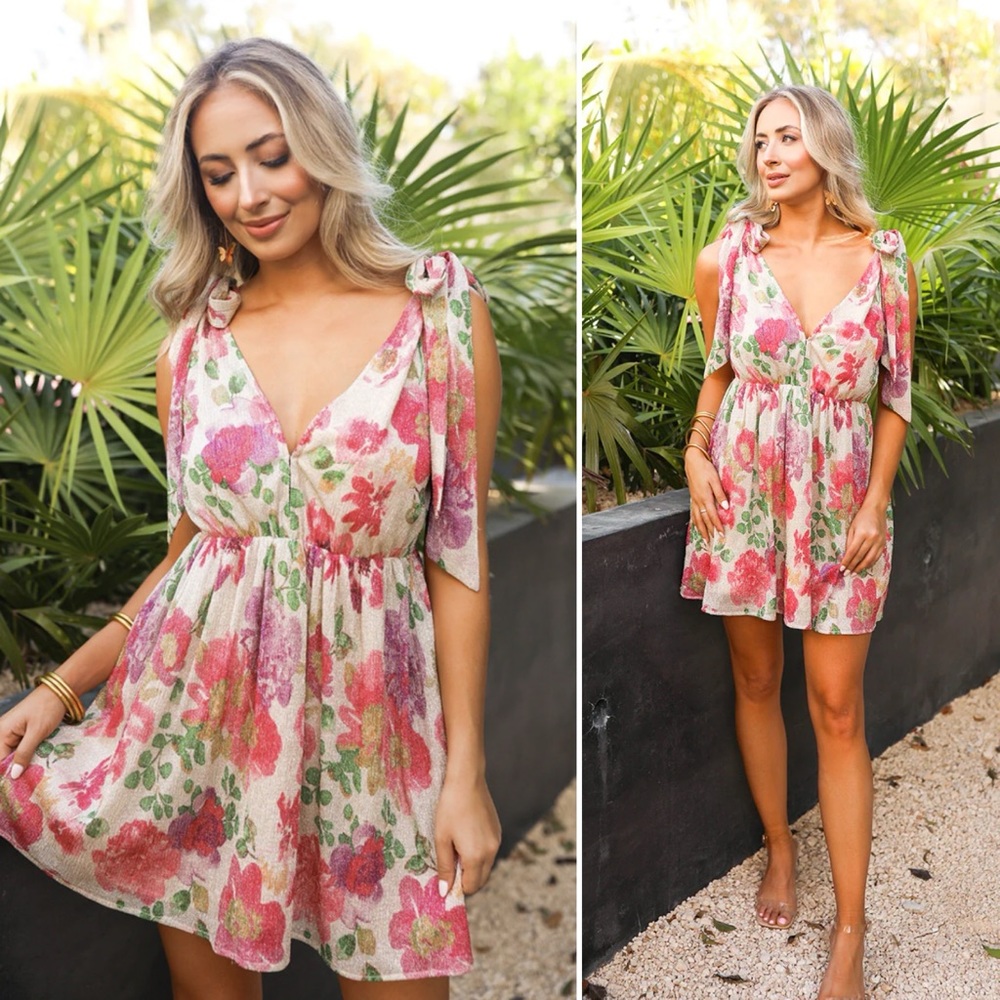 Buddy Love Melanie Tie Shoulder Floral Dress Raspberry Rose - Medium - NWT